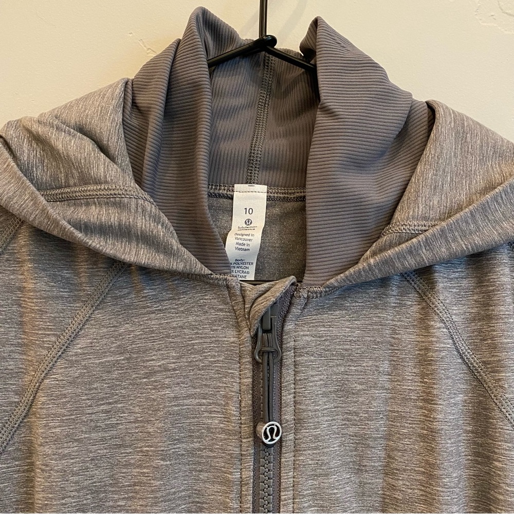LULULEMON Daily Practice Jacket Heathered Slate Grey - Picture 7 of 16